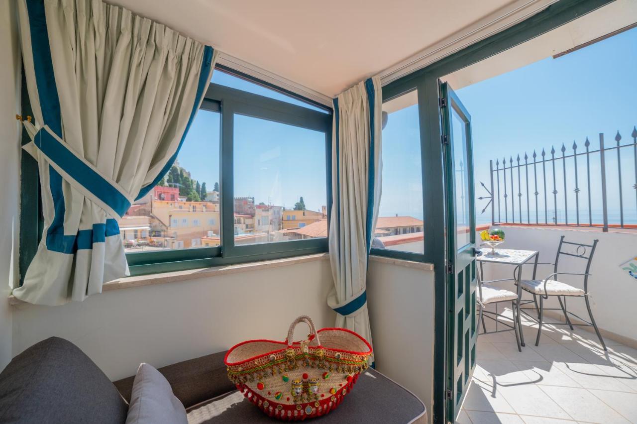 Ottaviano - Elegante Attico Vista Mare Apartment