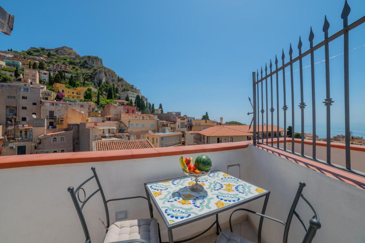 Ottaviano - Elegante Attico Vista Mare Apartment *