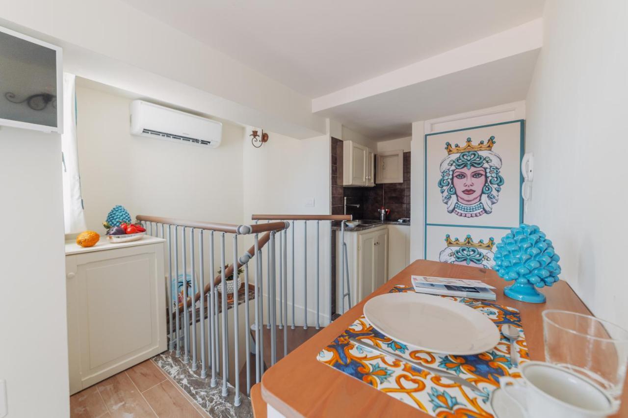Ottaviano - Elegante Attico Vista Mare Apartment *