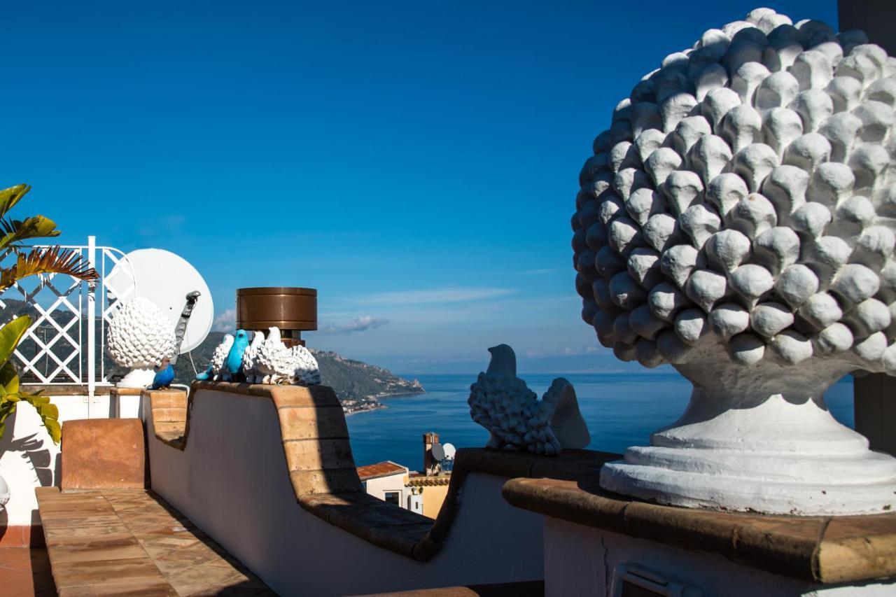 Casa Arico & Shatulle Taormina