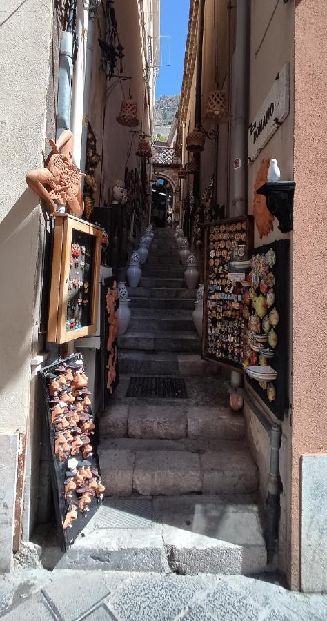 Akropolis Bed & Breakfast