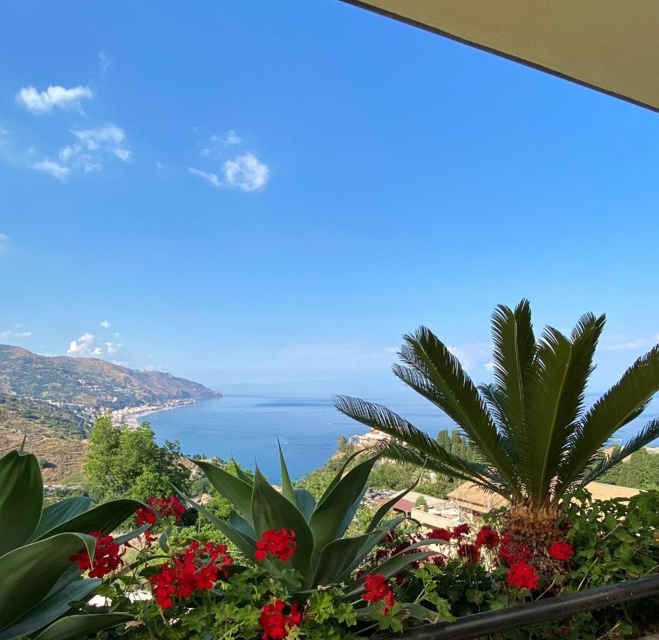 Helas By Holidays Taormina