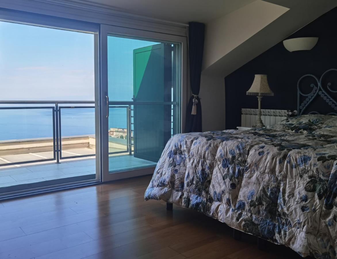 Apartment Helas By Holidays