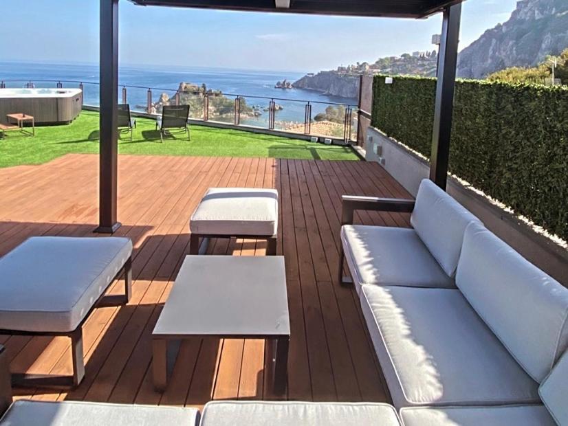 Isola Bella Luxury View