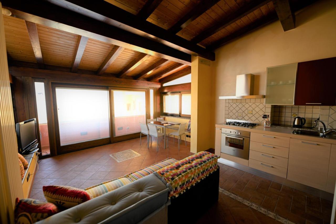 Collection: Iside Taormina