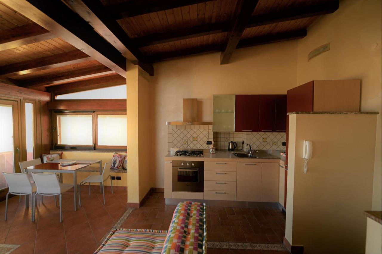 Collection: Iside * Taormina