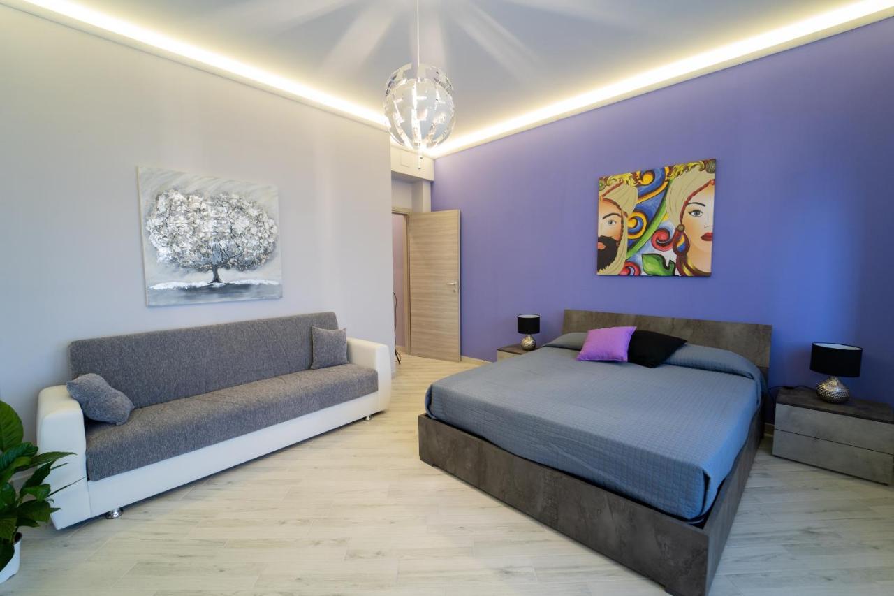 Tyche & Apartment *