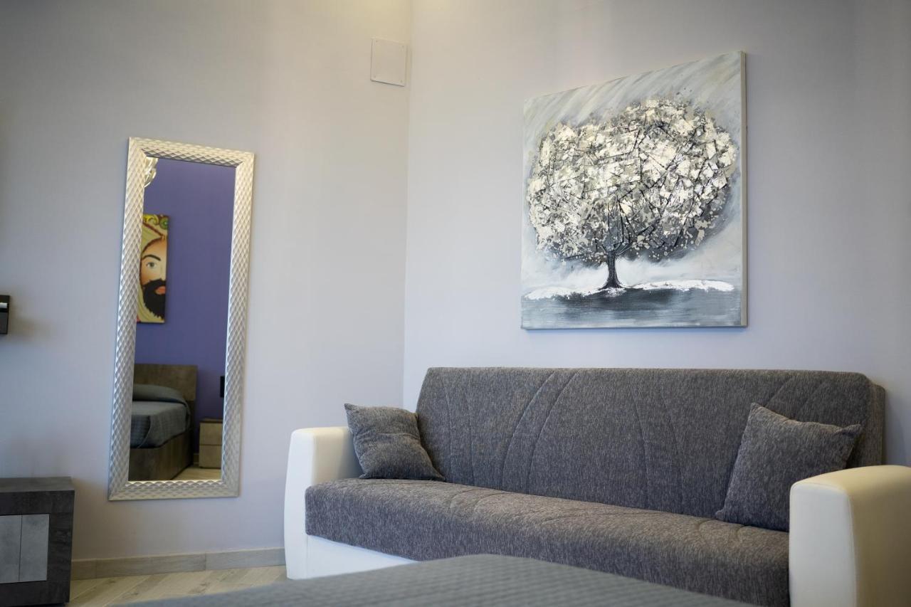 Tyche & Apartment Taormina