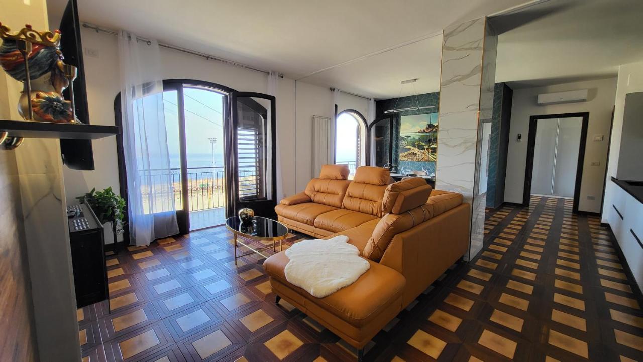 Apartment I Due Grifoni Luxury & *