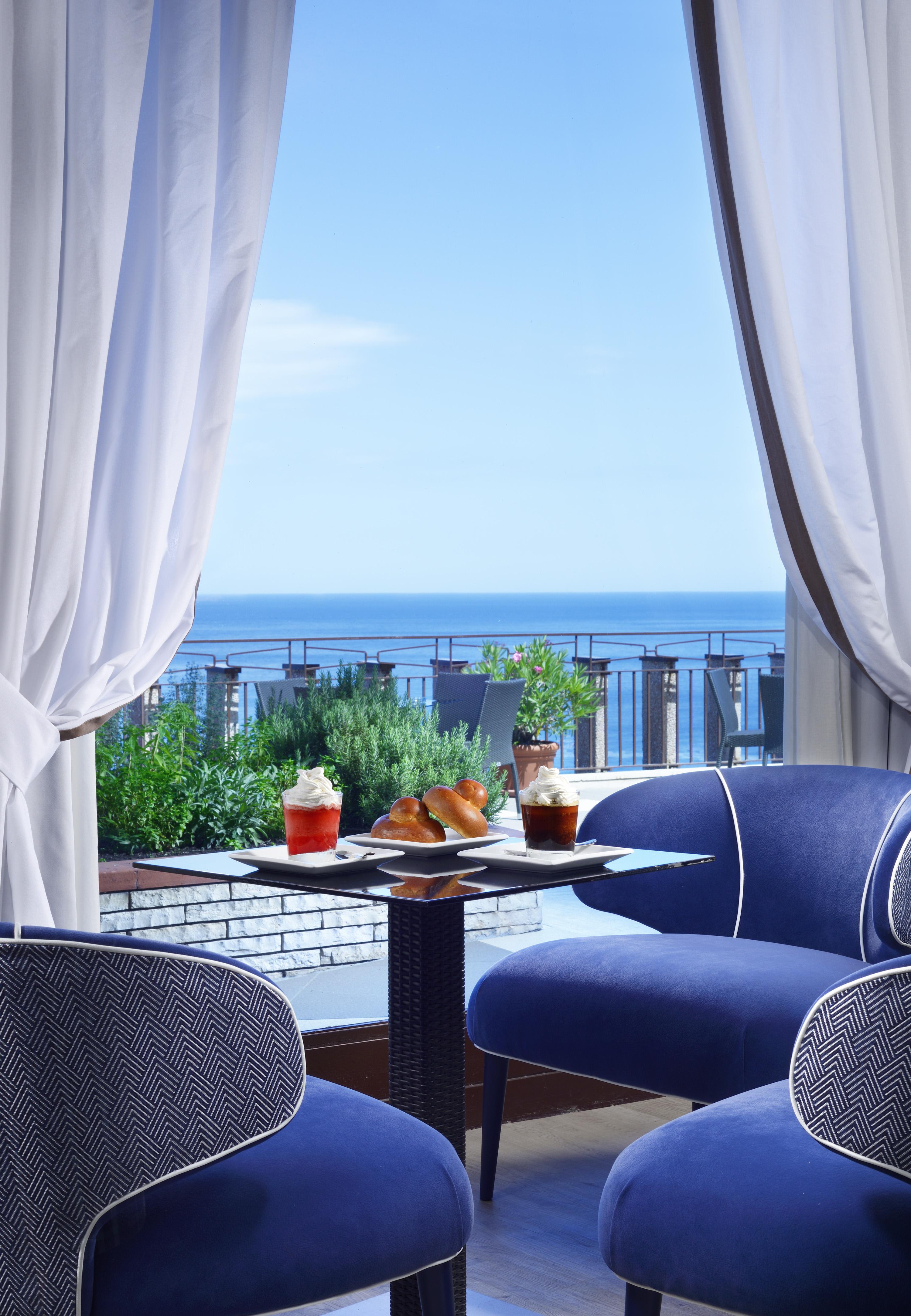 Capotaormina Hotel