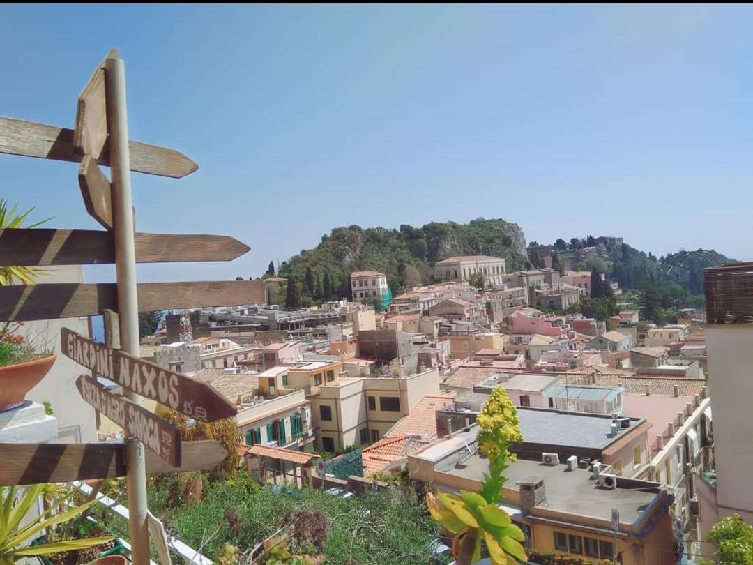Guest house Center Hostel: Private With Terrace