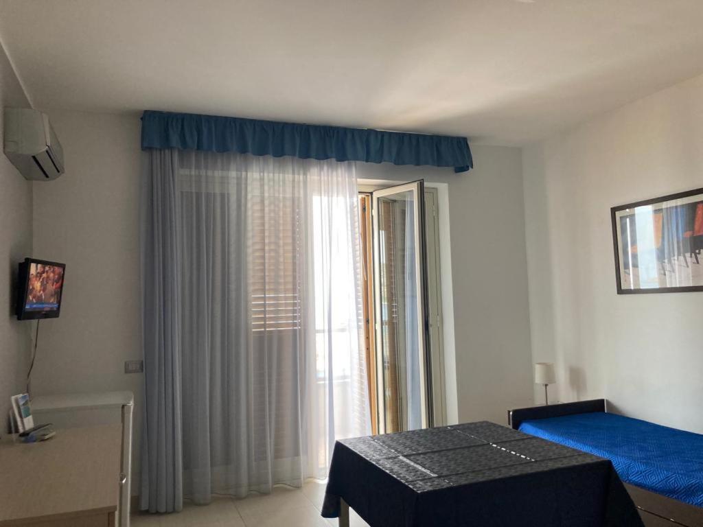 Sirina House Aparthotel *