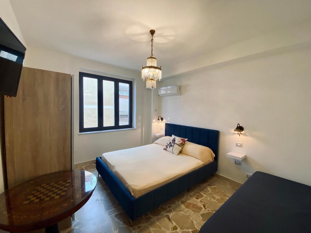 Apartment Pericle &