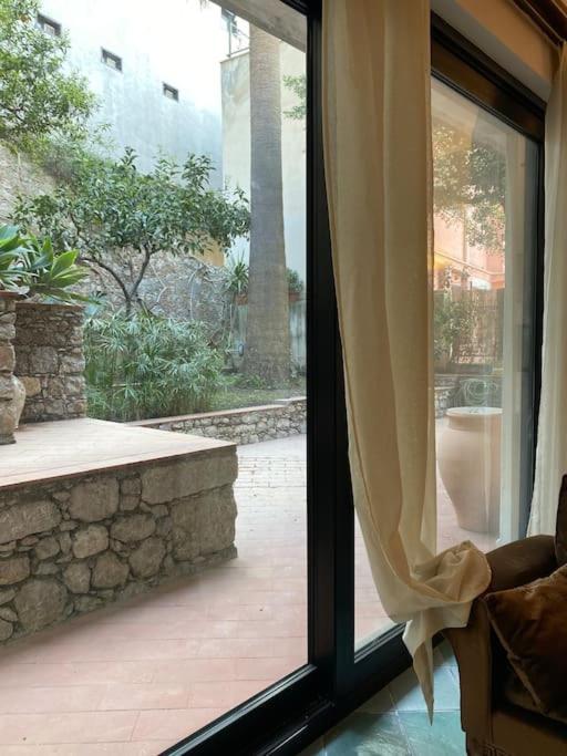 Gorgeous In Center + Free Parking * Taormina