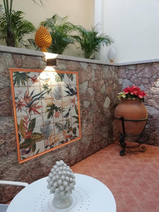 Luxury Carmen N 2 Centro Storico Di Holiday home