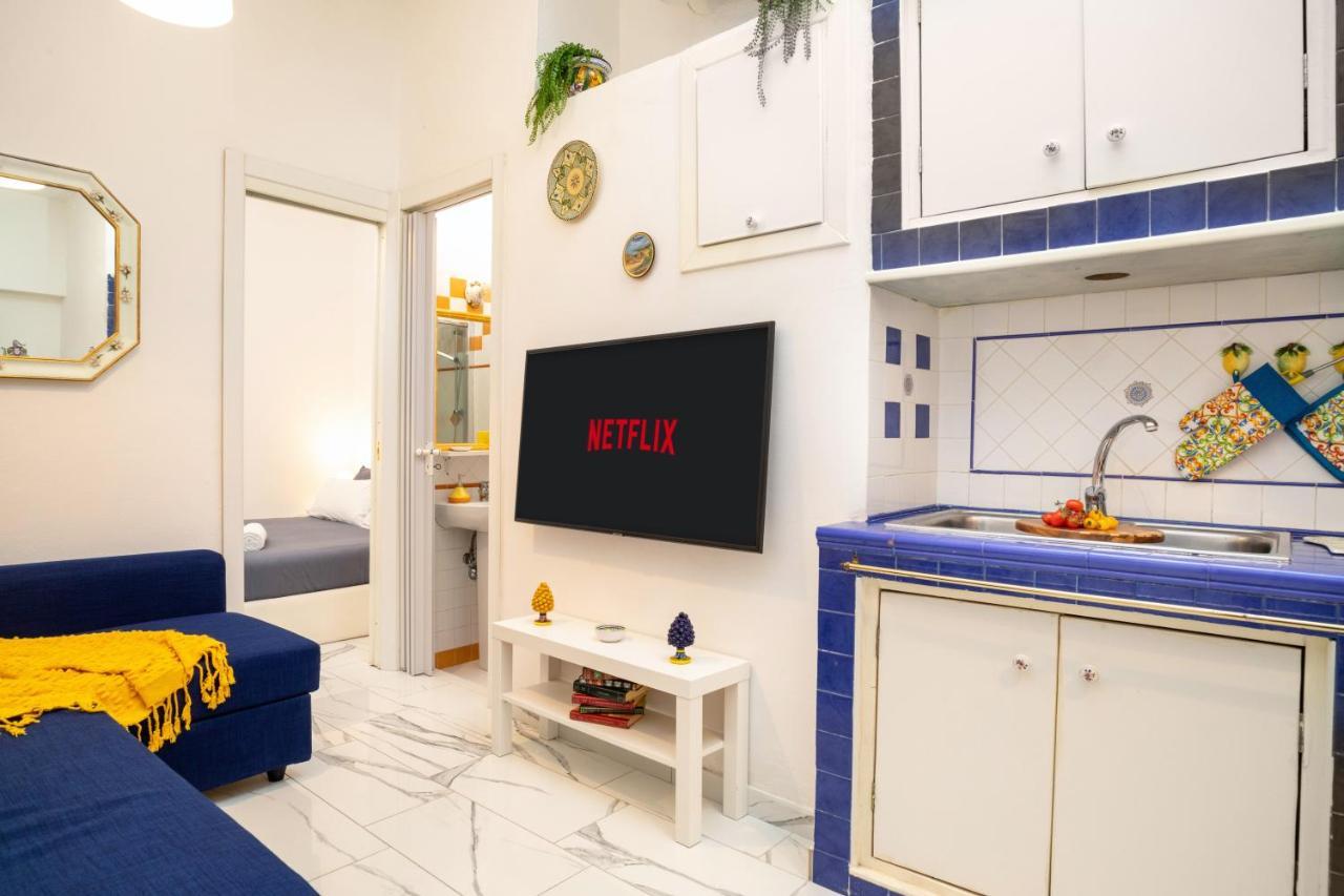 Free Netflix & Wi-fi - Tipico In Centro Apartment