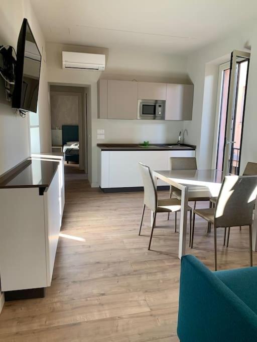 Apartment Alex Charme - Corso Umberto
