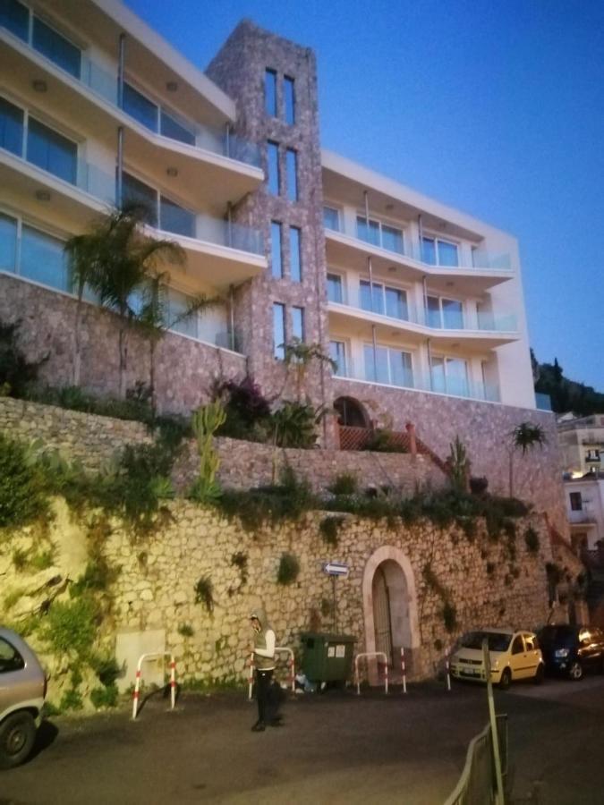 Minerva Luxury Town Center , Pool And Parking * Taormina