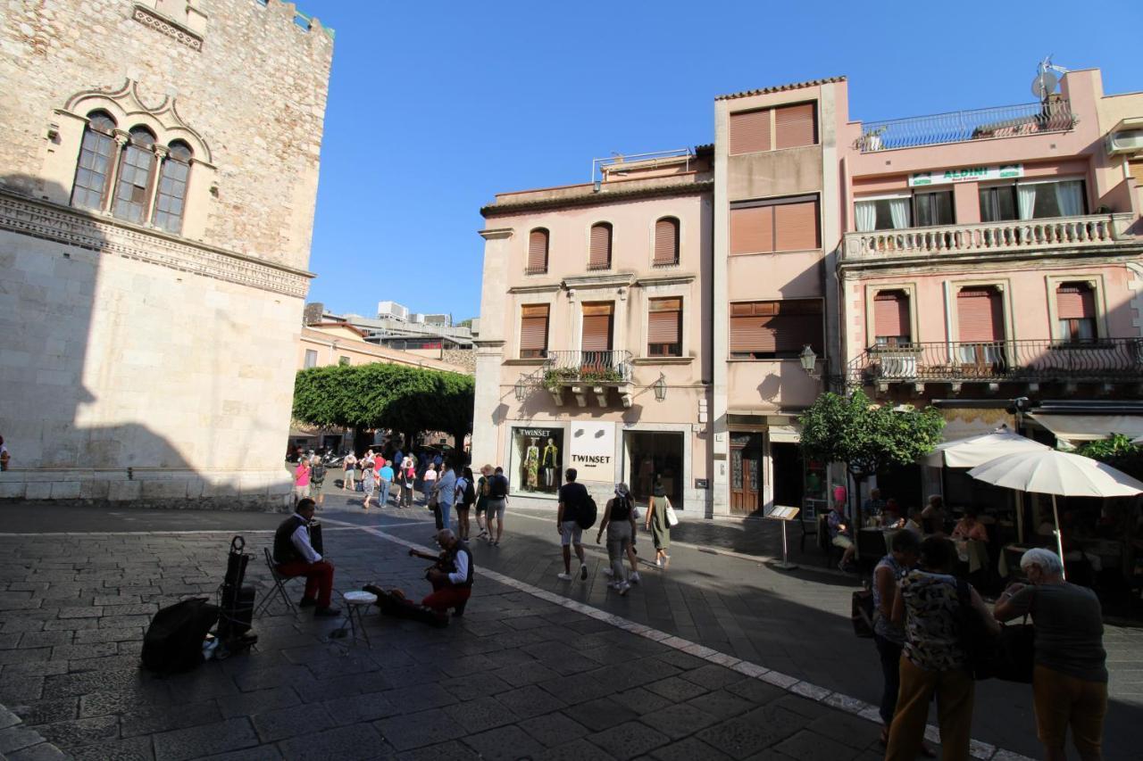 C'est La Vie * Taormina