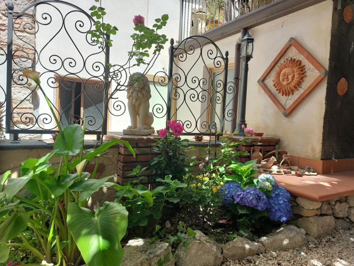 Giardino Del Sole * Taormina