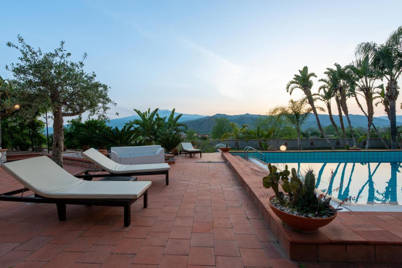 With Pool & Jacuzzi *