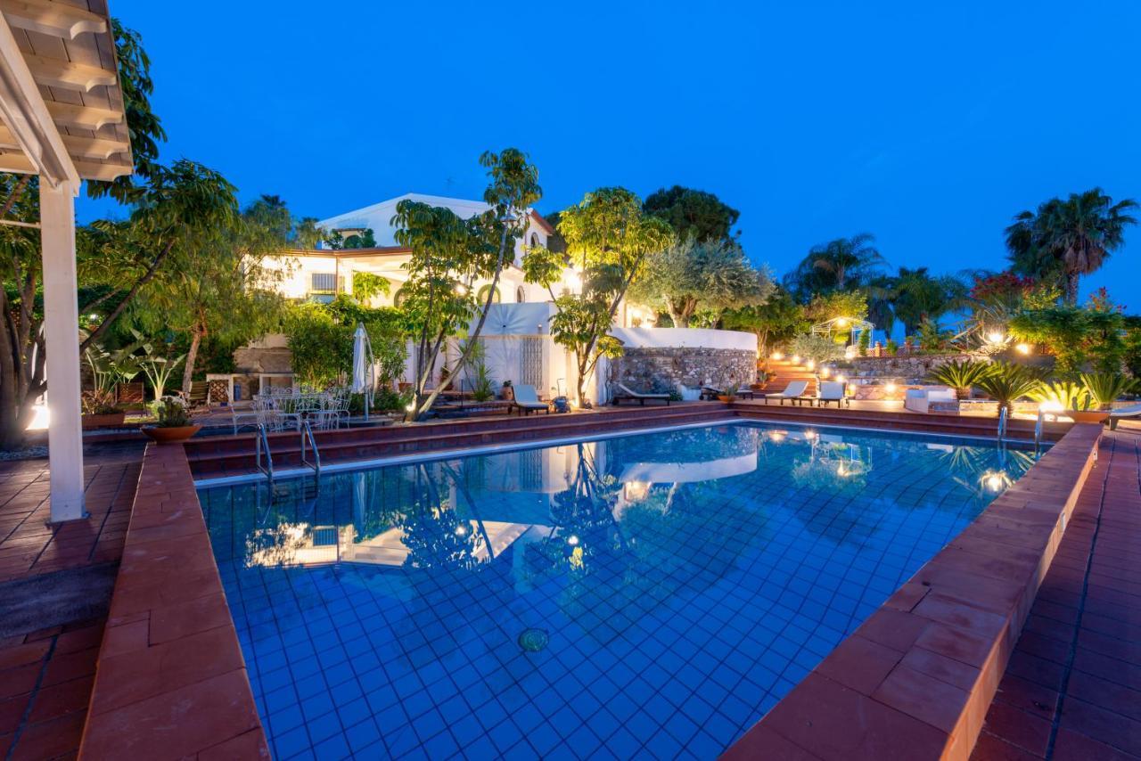 With Pool & Jacuzzi Taormina
