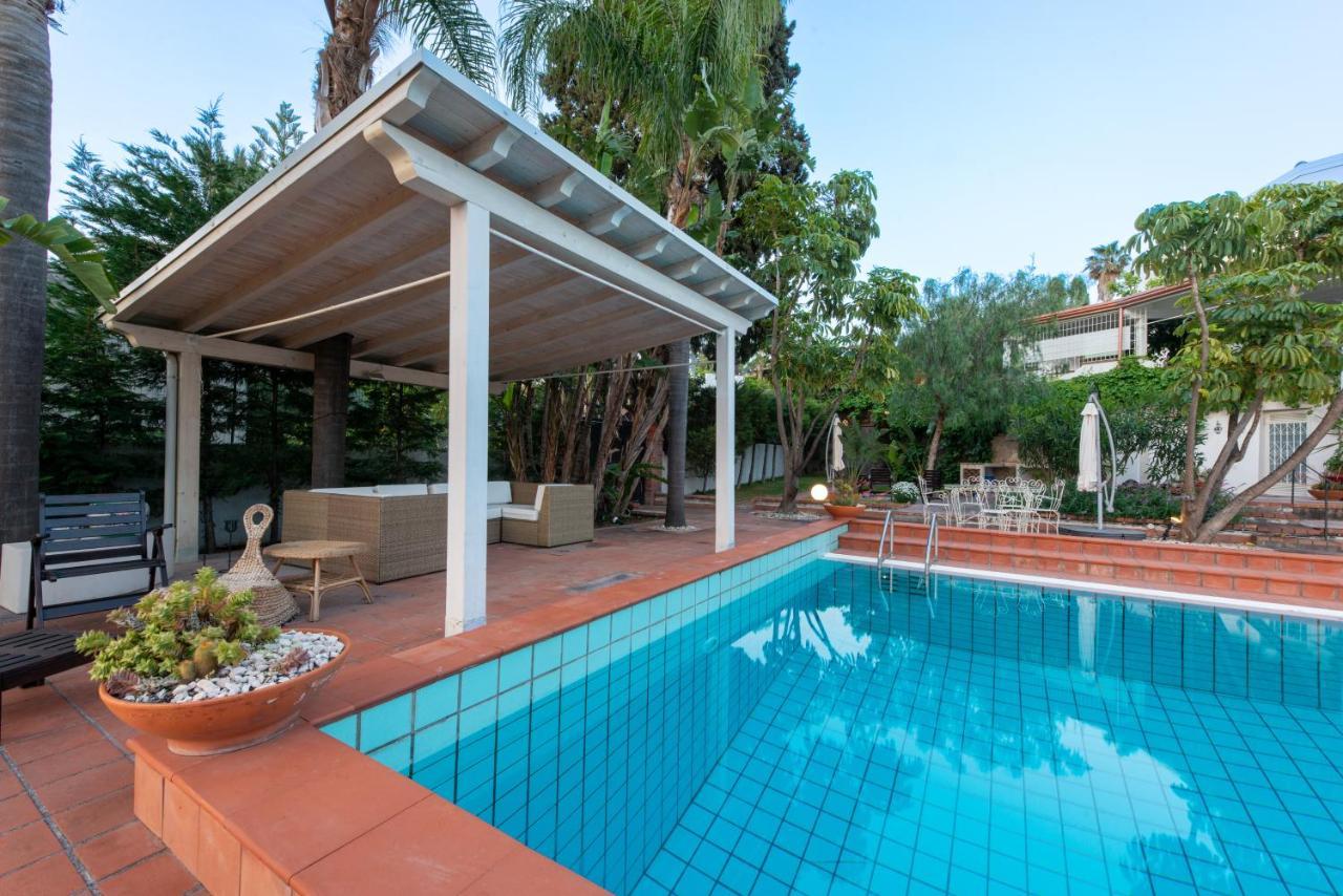 With Pool & Jacuzzi Villa
