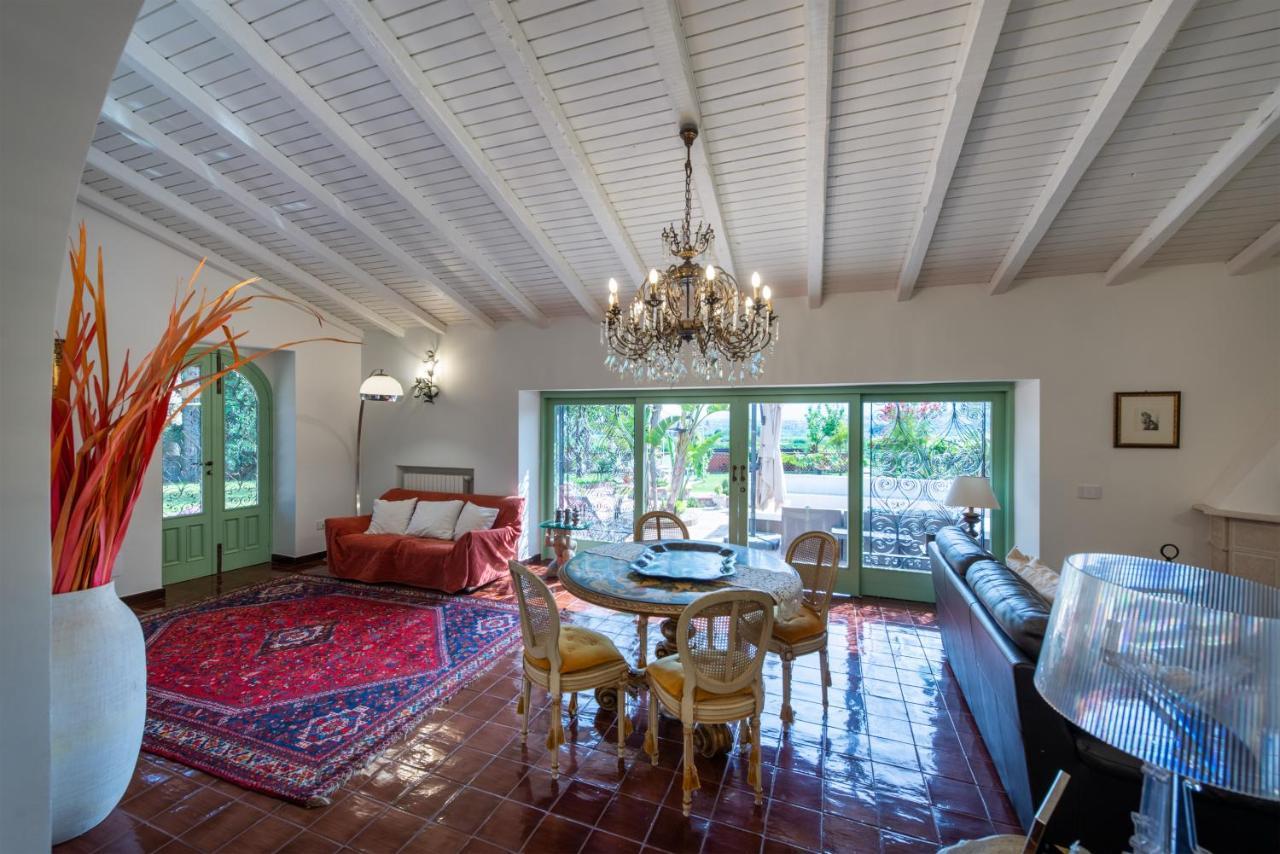 With Pool & Jacuzzi Villa