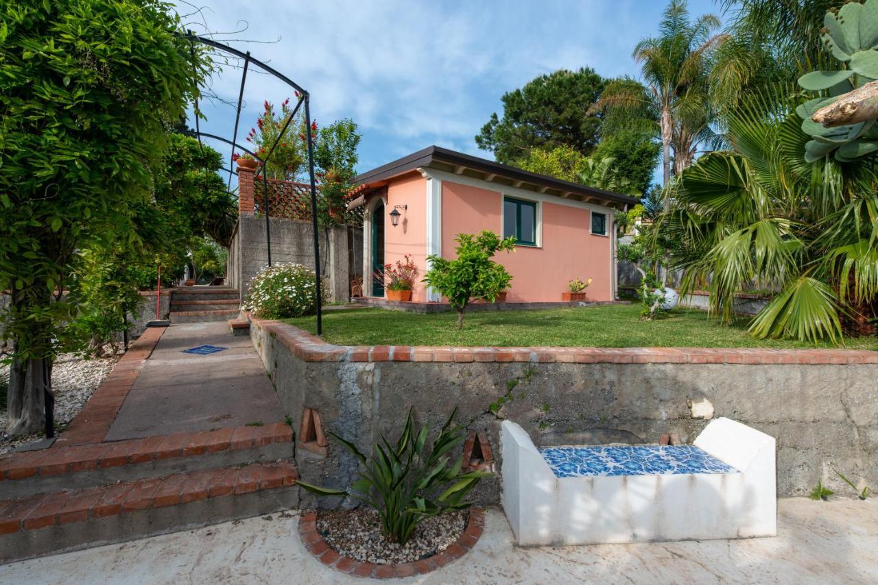 Villa With Pool & Jacuzzi *
