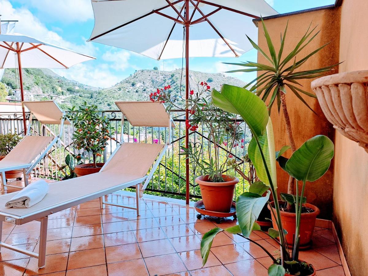 Apartment Castel Tauro