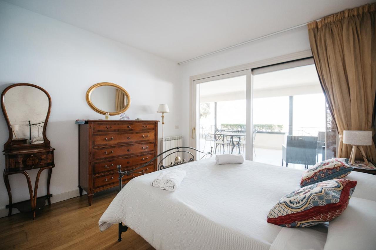 Lux & Elite - Holidays Apartment *