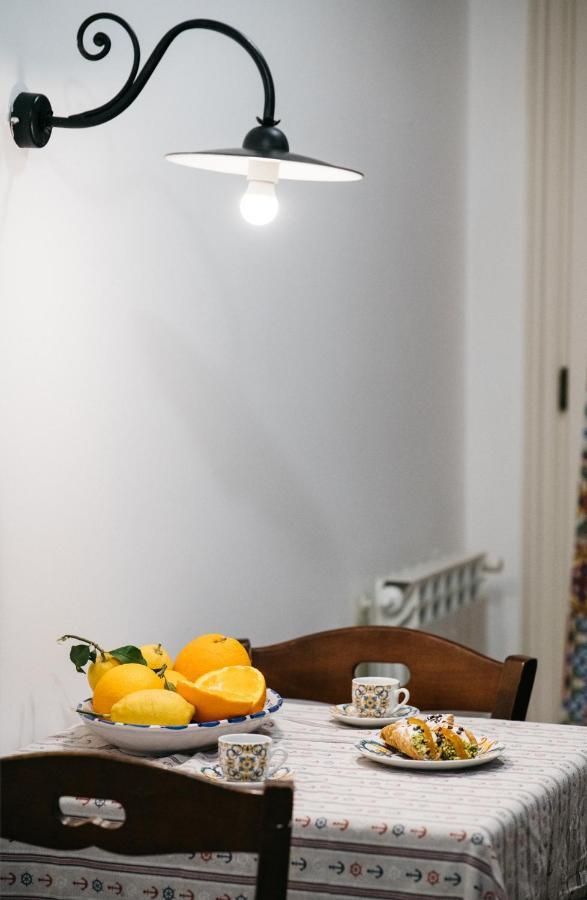 Lux & Elite - Holidays Apartment *