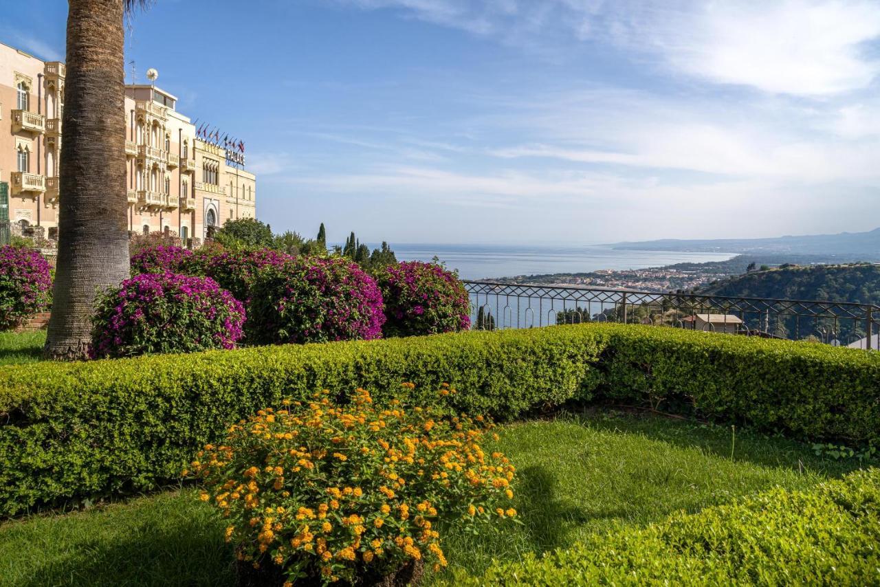Blue Carlotta Apartment