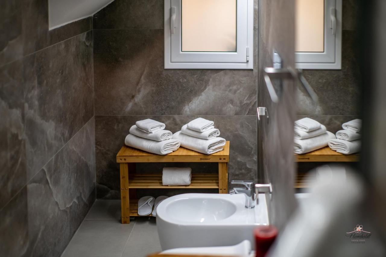 Humboldt Luxury Taormina