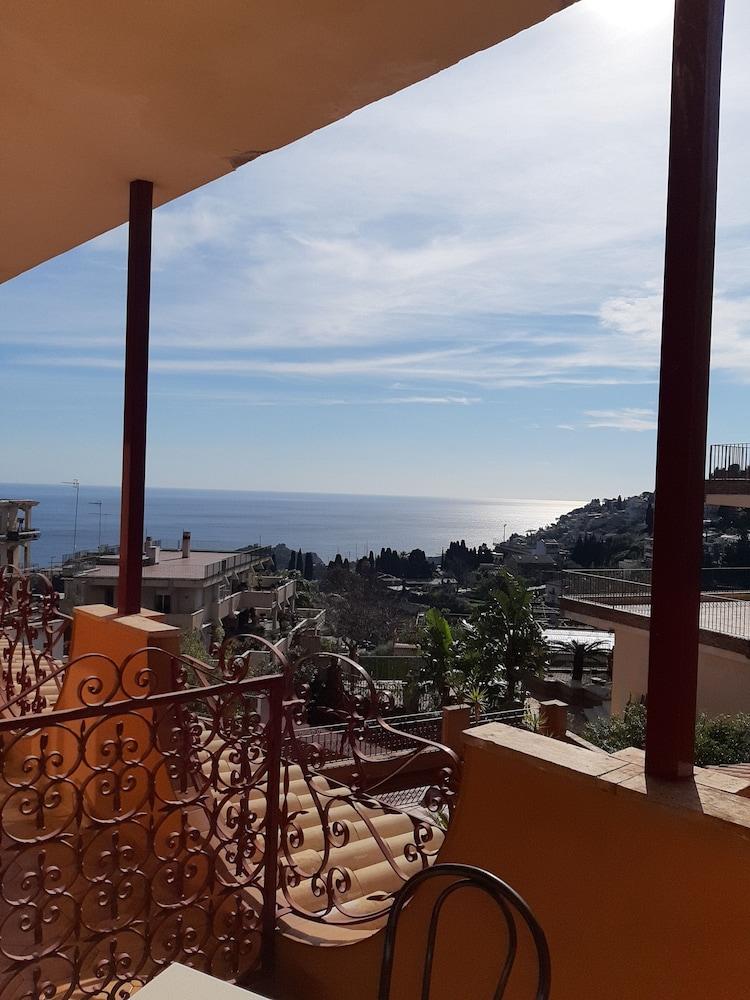 Andromaco Palace 3*