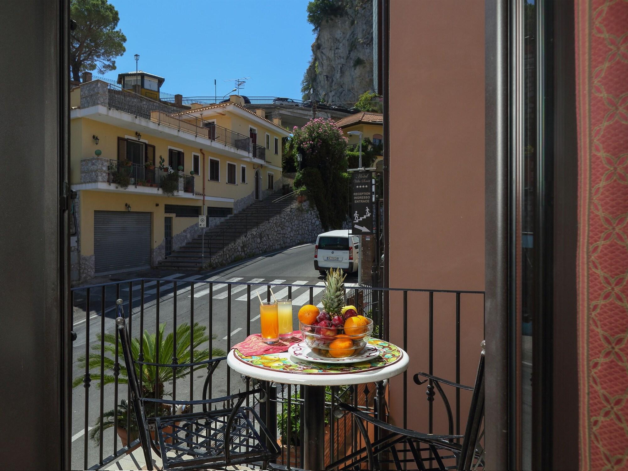Hotel Sonia 4*