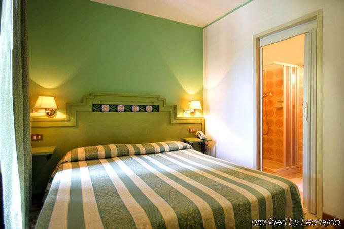 Kristina Hotel 3*
