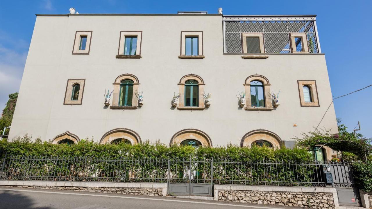Villa Urbis Taormina, Luxury In The Heart Of With Swimming Pool & Lift