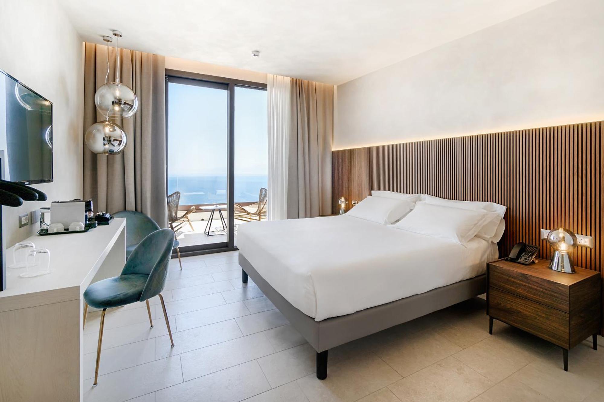 Fiorita Boutique Hotel 4*