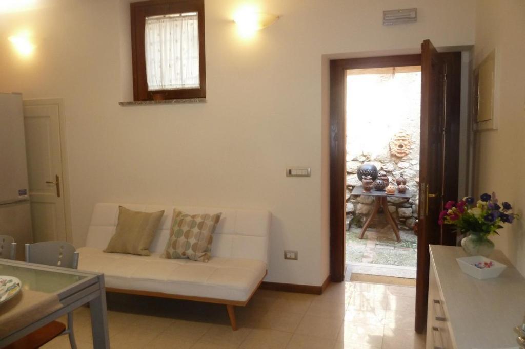 Casa Vico Romano 2