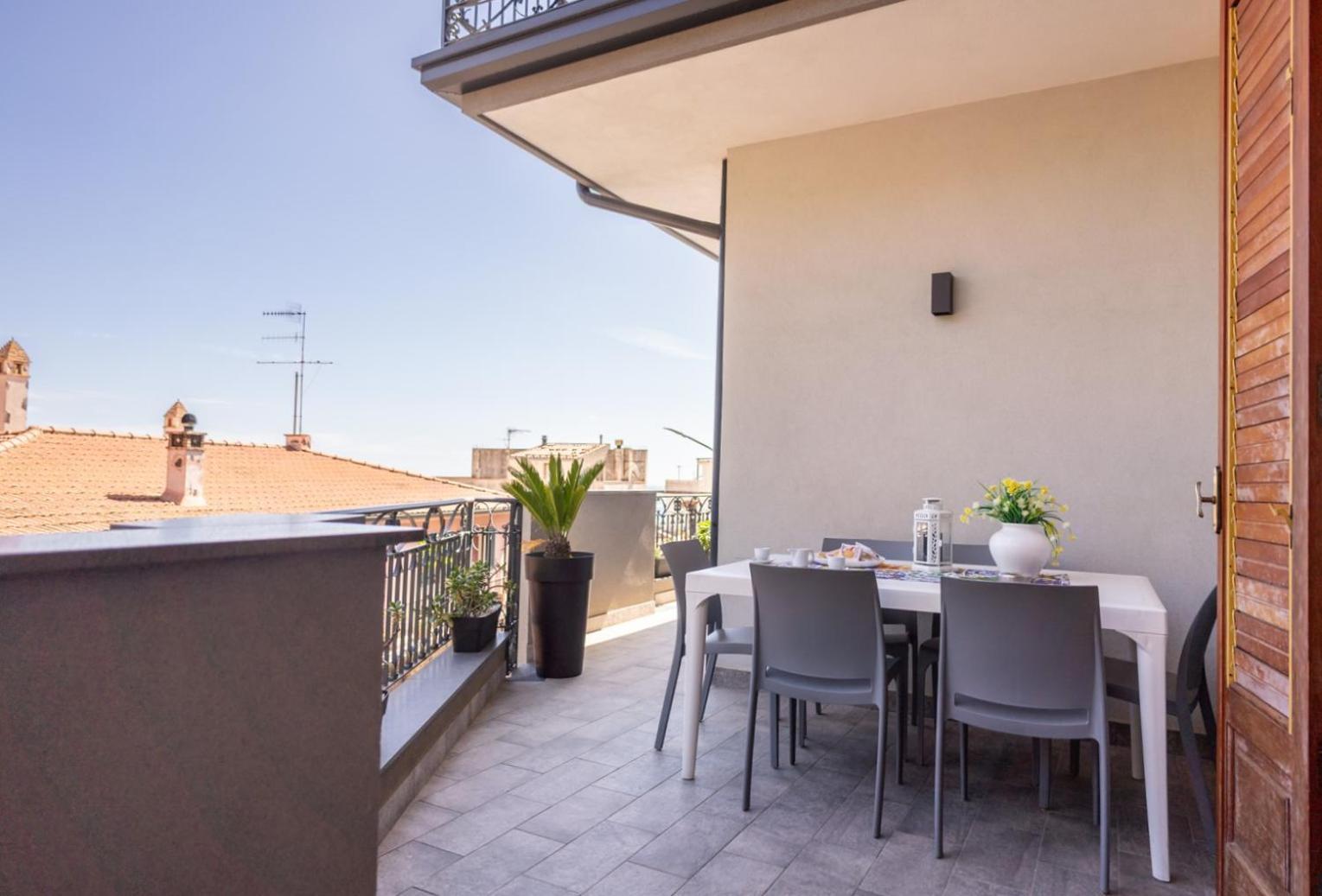 Matthome Apartment