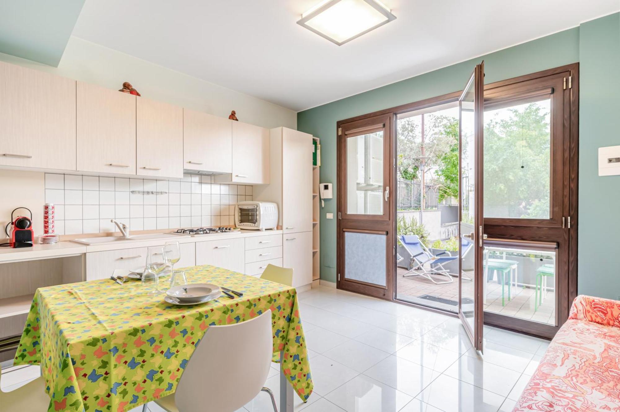 Cozy X4 - 300 M Far From Isola Bella Apartment