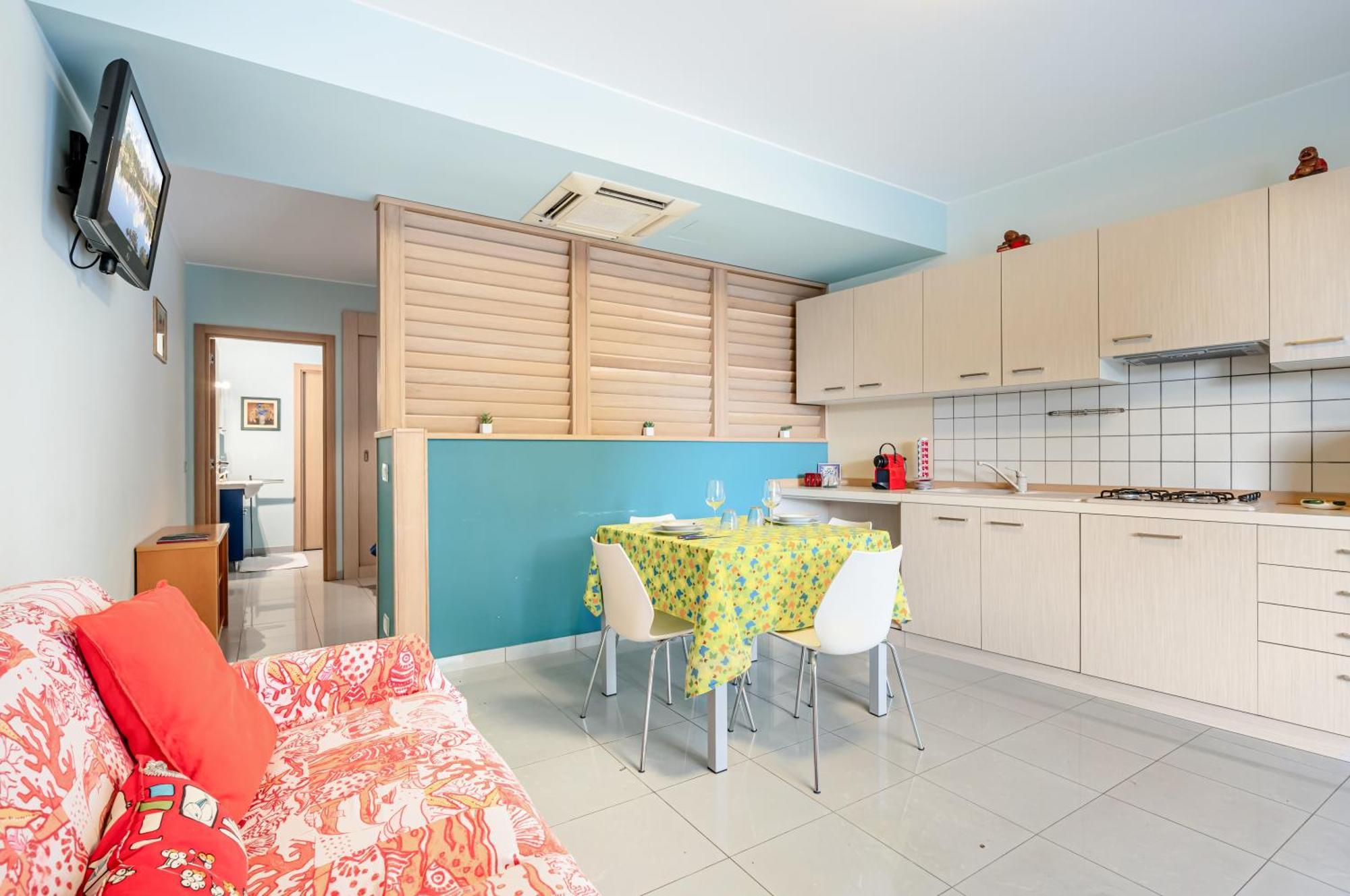 Cozy X4 - 300 M Far From Isola Bella Apartment *