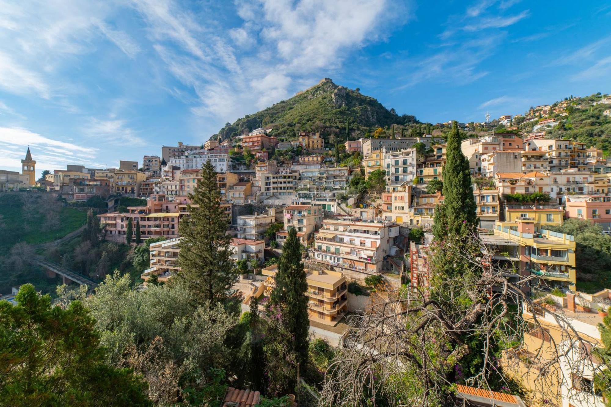 Aurora, Taormina