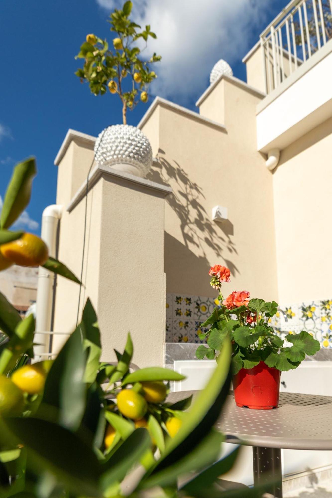 Taoetna Guest House, *