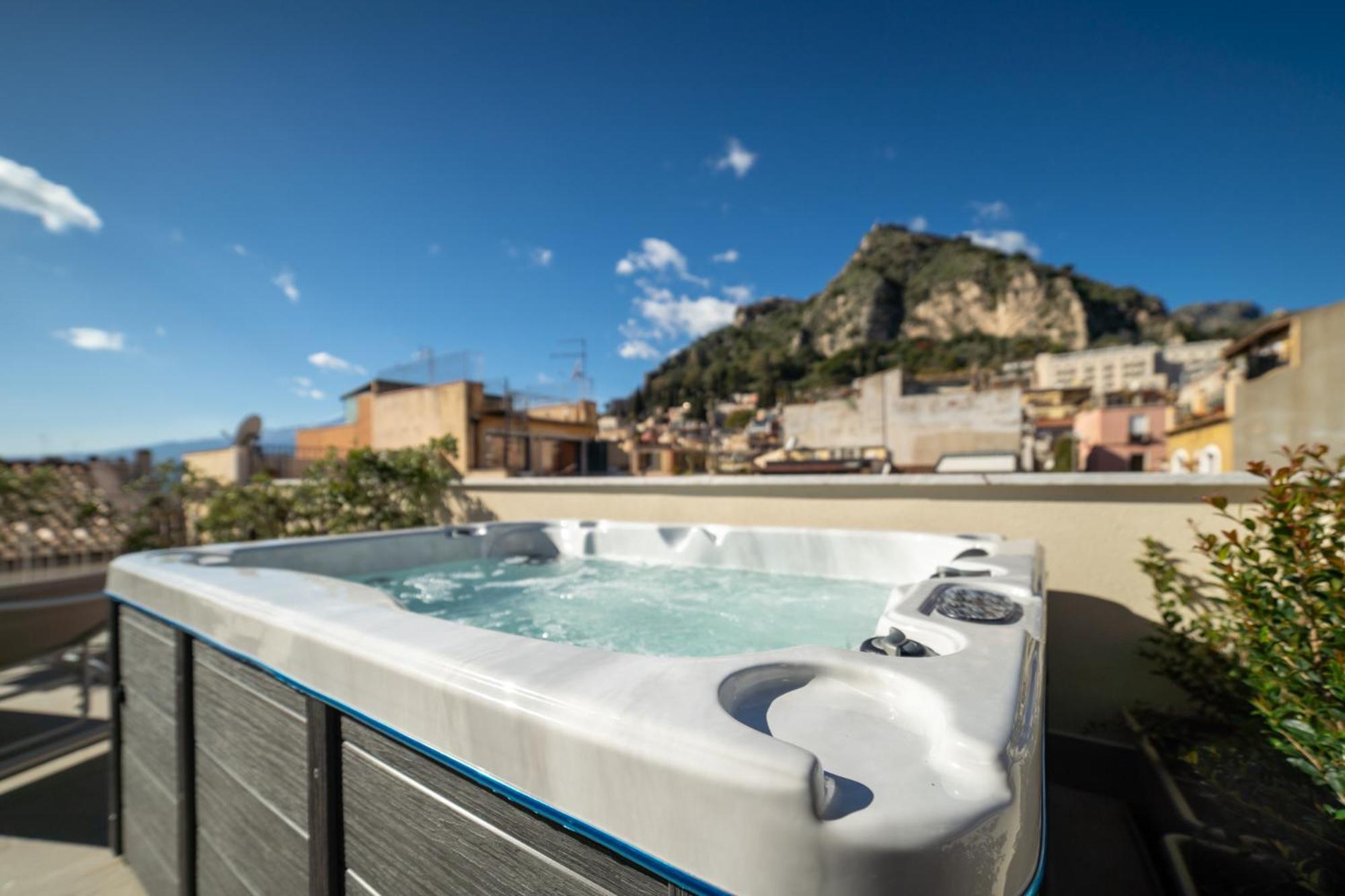 Taoetna Guest House, *