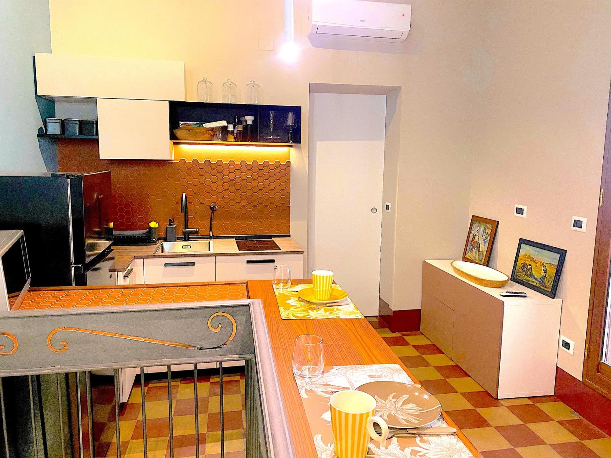 Le Pigne House With Terrace In Centre Taormina