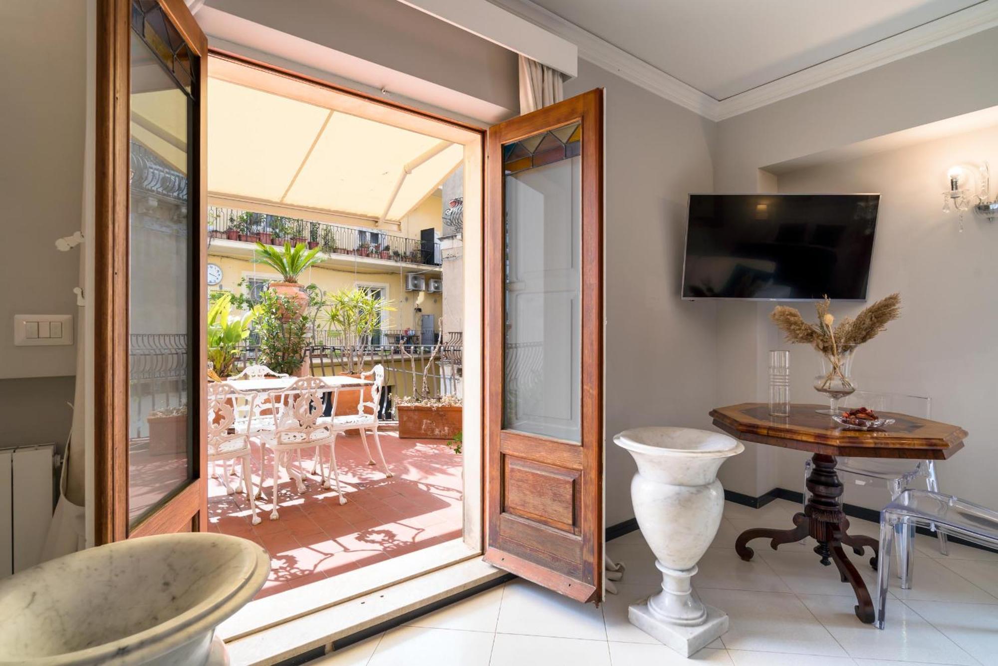 Al Duomo & Flats Guest house