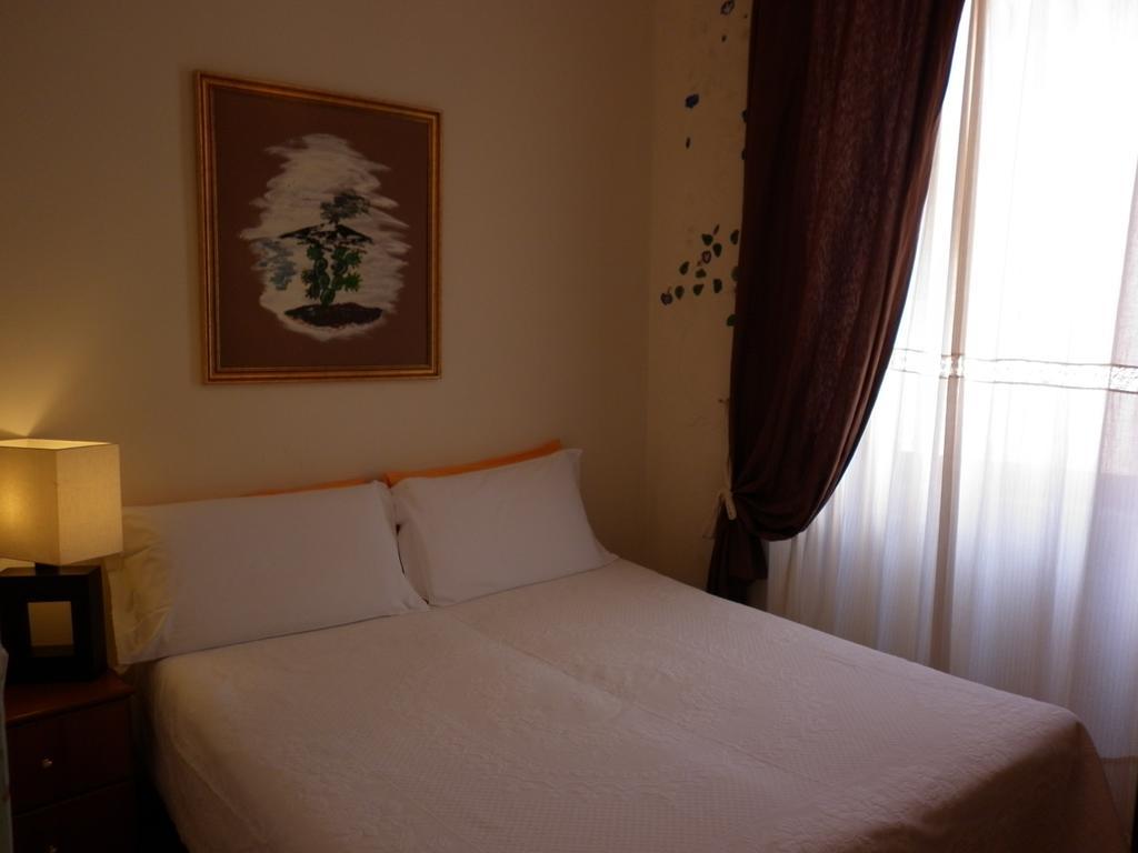 Center * Taormina