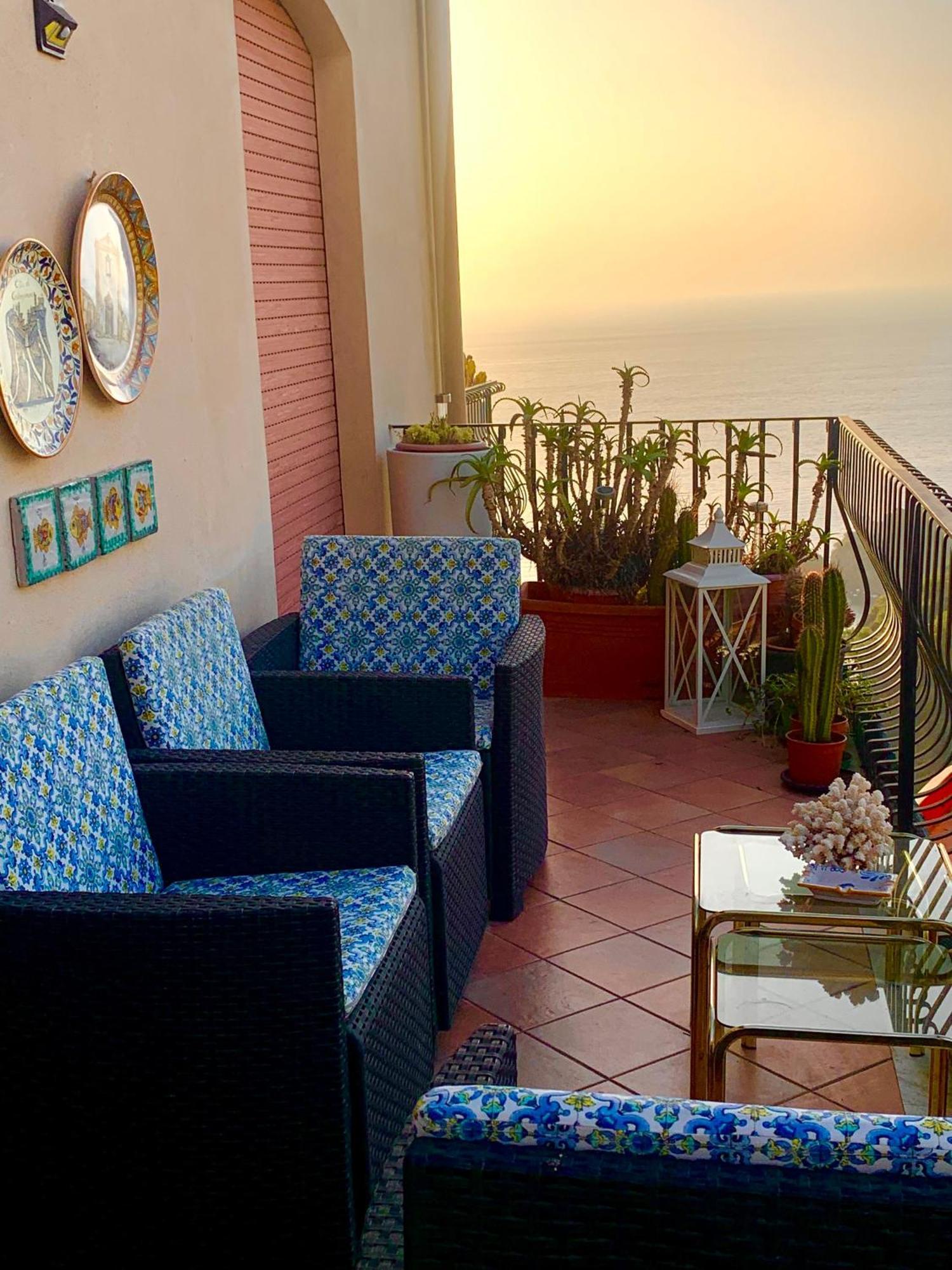 Apartment Spacious In With Sea View And Balconies Taormina